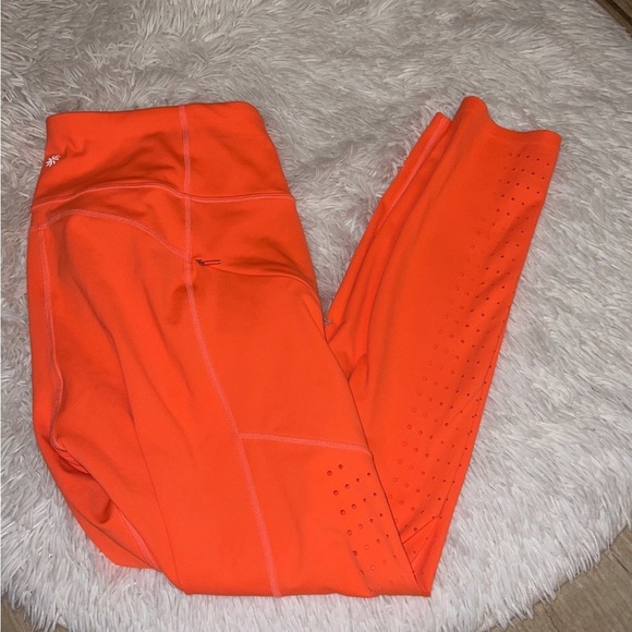 Athleta contender high waist leggings - Picture 2 of 4